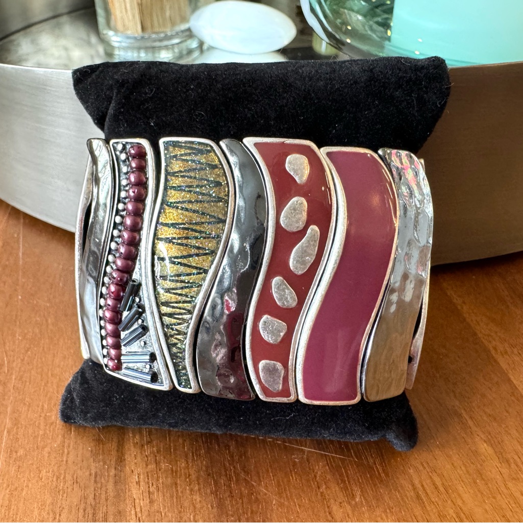 Chicos Estefania Enameled Metal Cuff Stretch Bracelet 50$